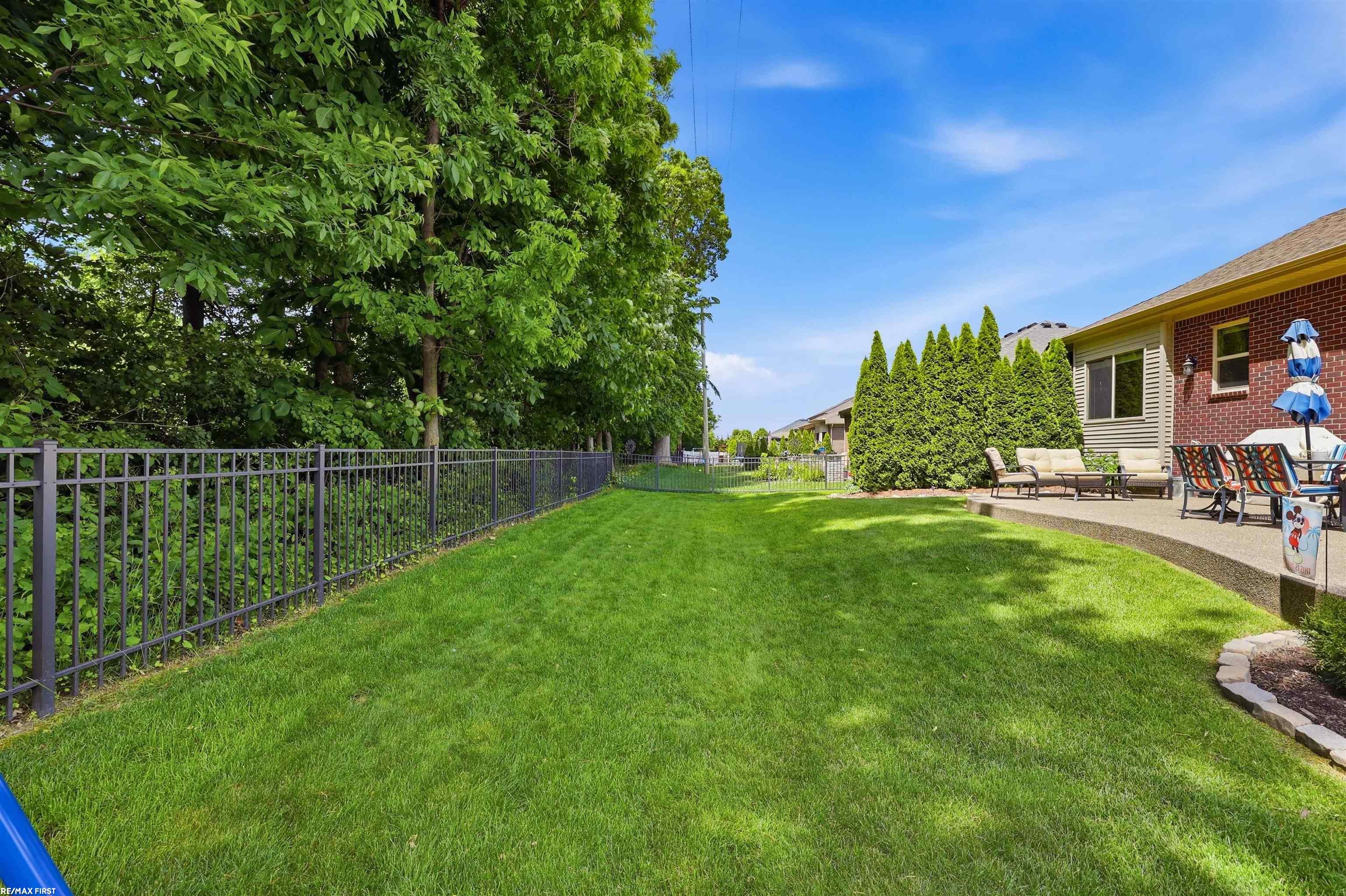 22350 Brantingham Road Macomb, MI 48044 - Photo 53 of 58