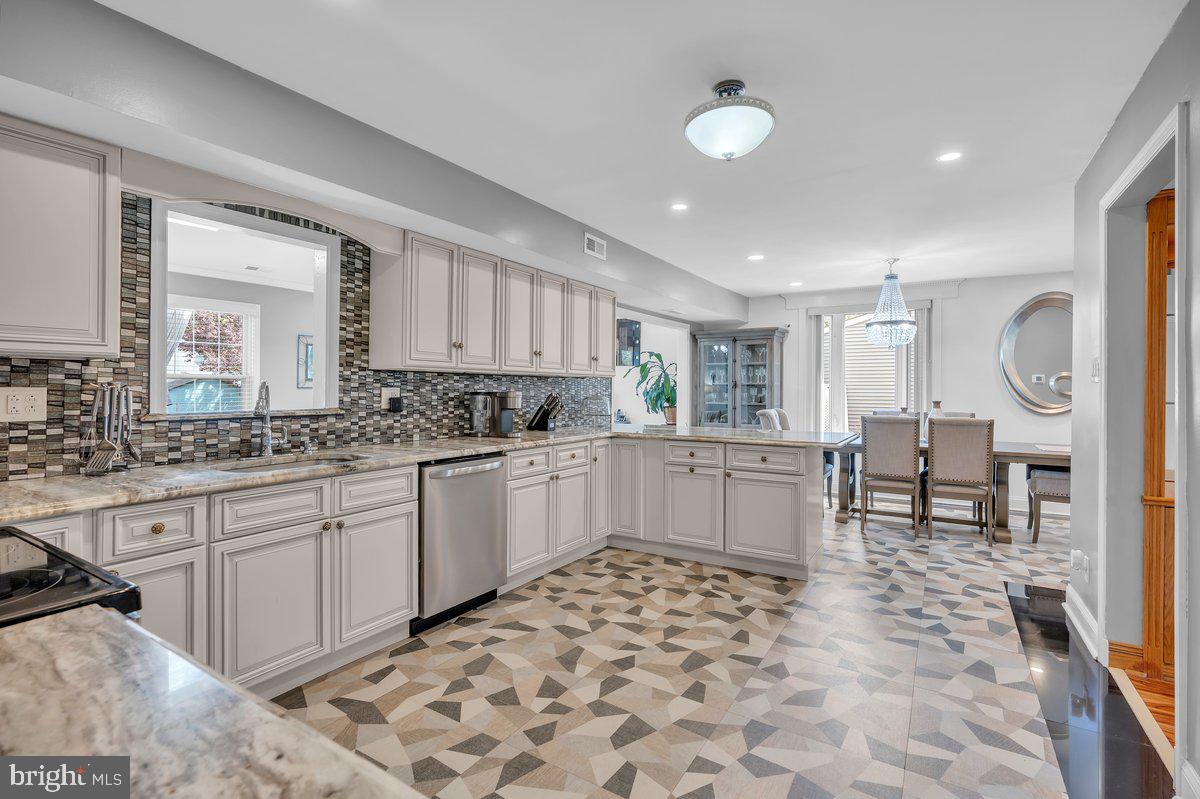 2942 Wexford Road Bensalem, PA 19020 - Photo 14 of 46