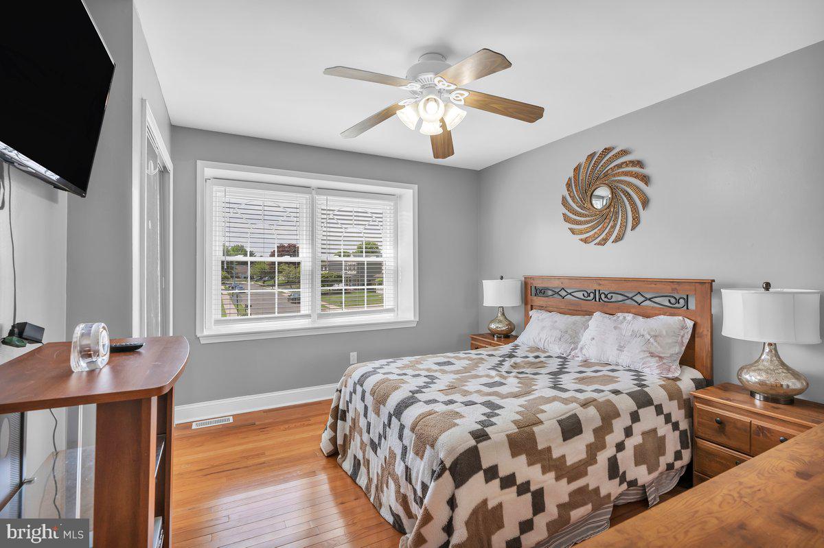 2942 Wexford Road Bensalem, PA 19020 - Photo 29 of 46