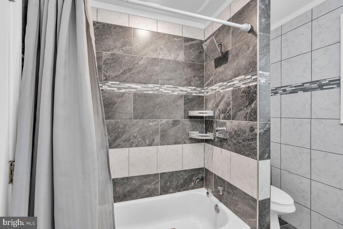 2942 Wexford Road Bensalem, PA 19020 - Photo 32 of 46