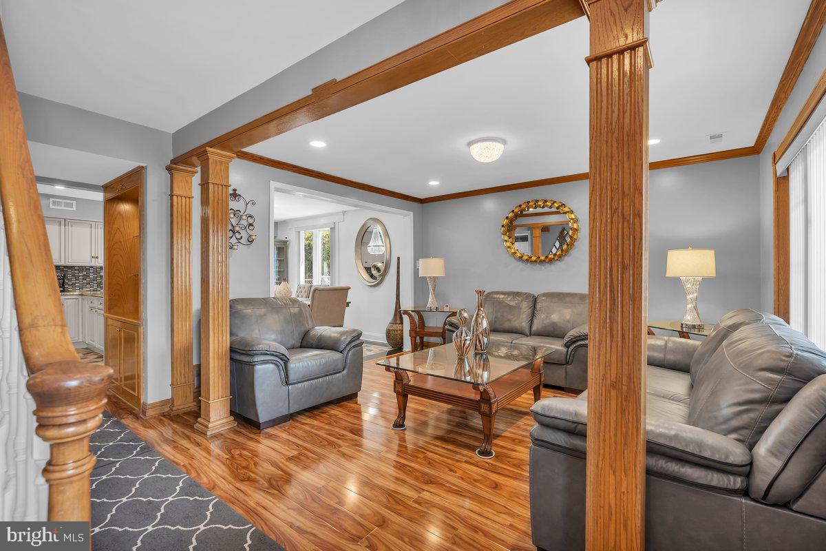 2942 Wexford Road Bensalem, PA 19020 - Photo 7 of 46