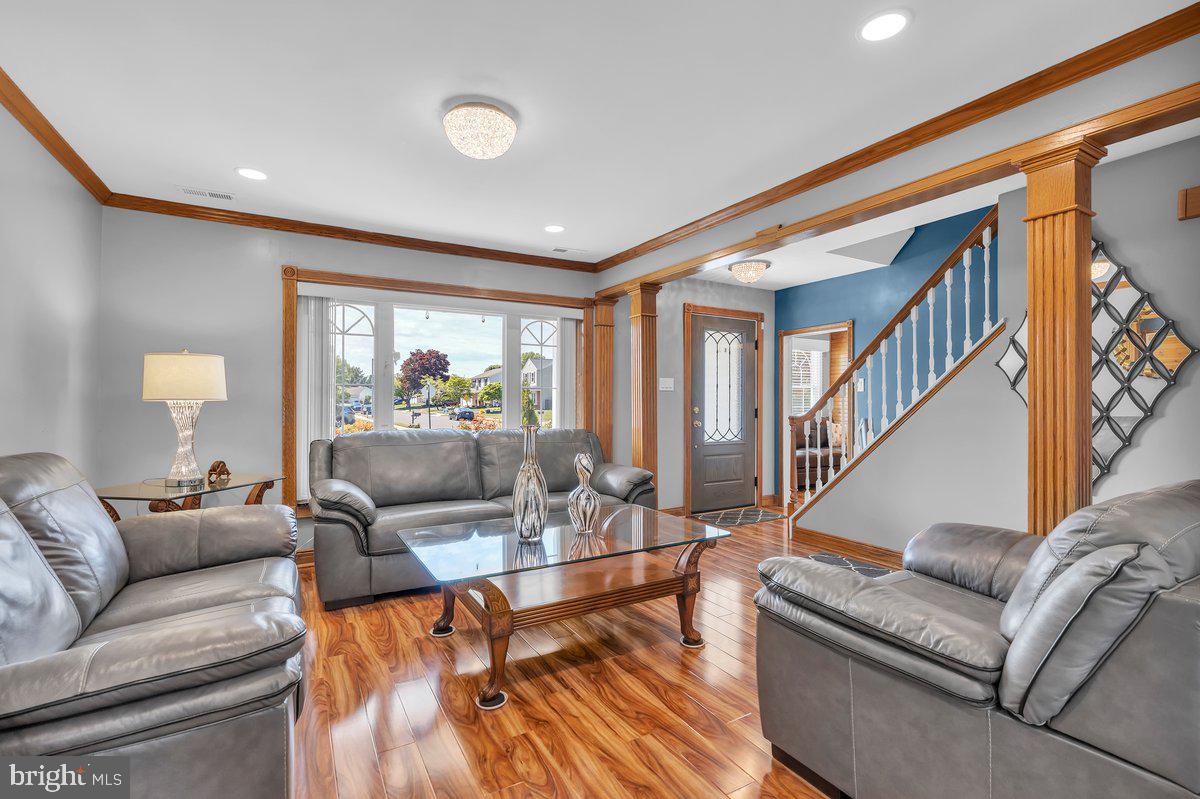 2942 Wexford Road Bensalem, PA 19020 - Photo 9 of 46
