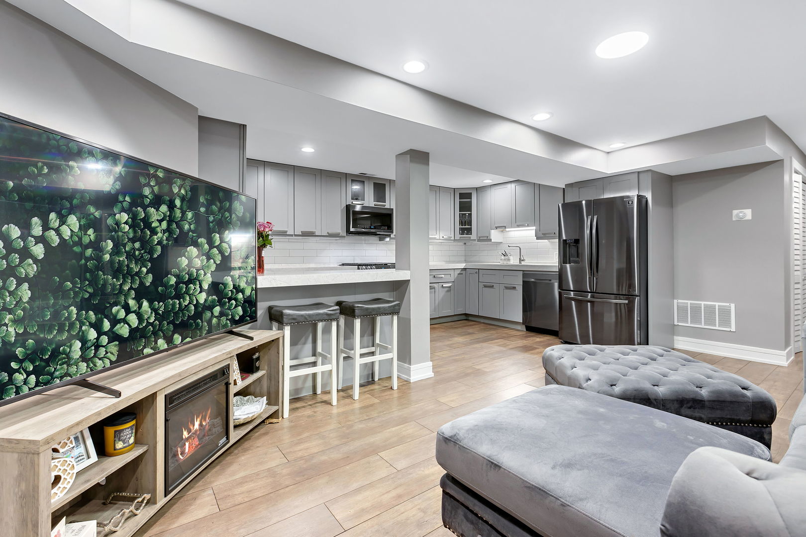 443 East 45th Place, Unit 1 Chicago, IL 60653 - Photo 2 of 12