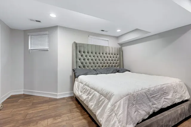 $199,999 | 443 East 45th Place, Unit 1, Chicago, IL 60653