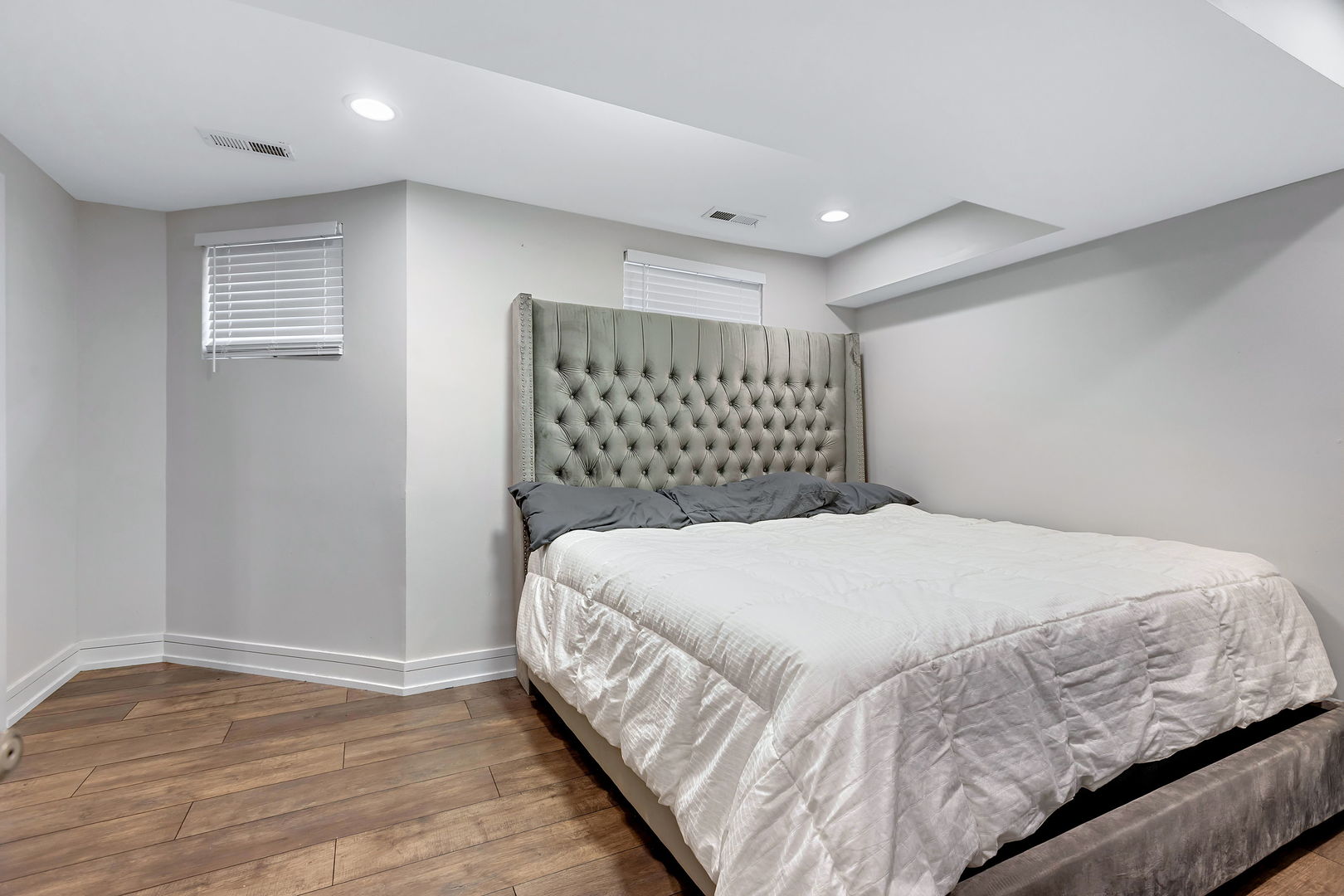 443 East 45th Place, Unit 1 Chicago, IL 60653 - Photo 5 of 12