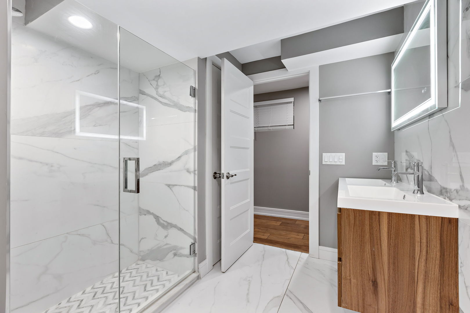 443 East 45th Place, Unit 1 Chicago, IL 60653 - Photo 9 of 12