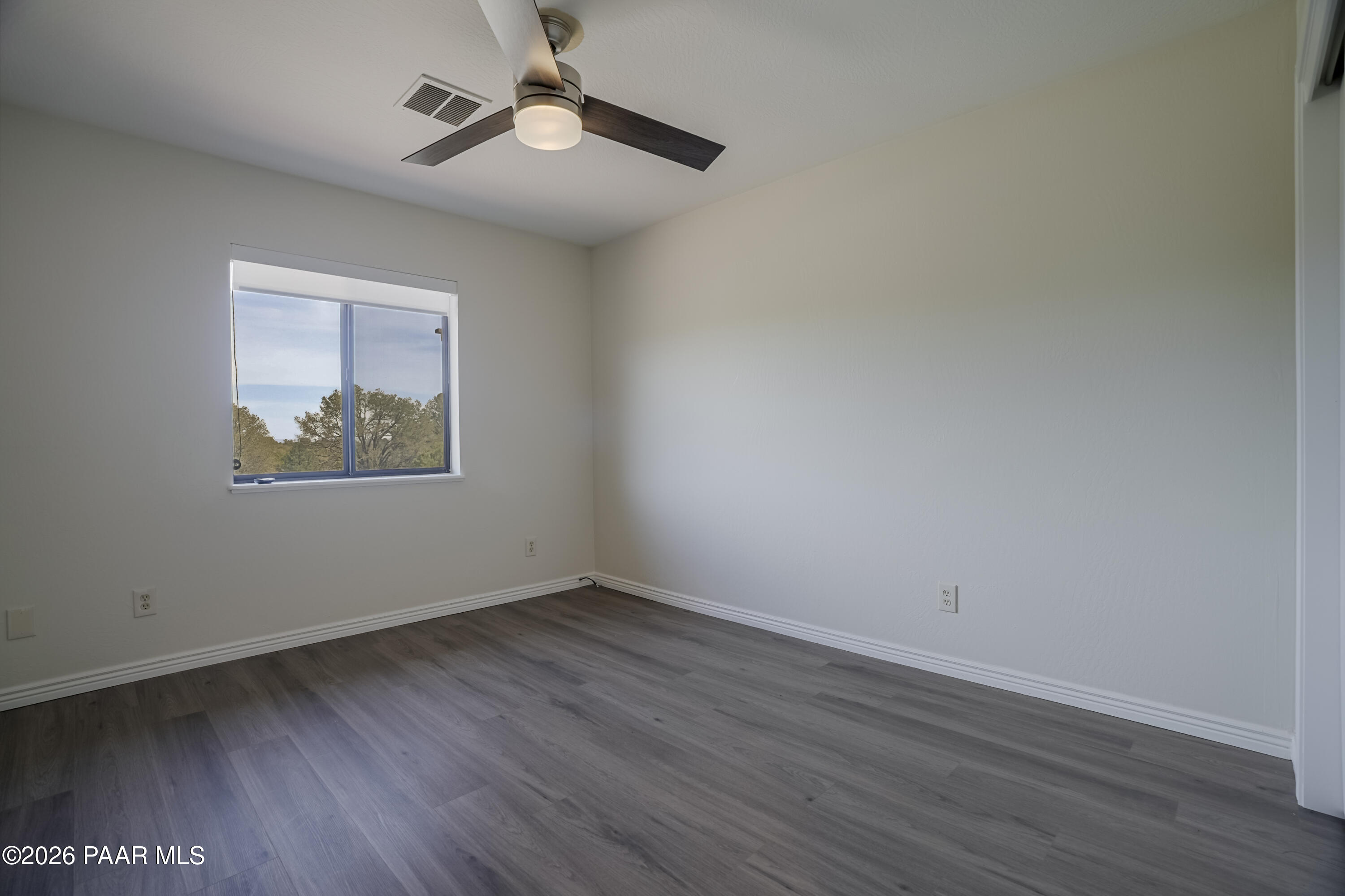 4355 Marlow Road Prescott, AZ 86305 - Photo 23 of 58 Guest Bedroom 1