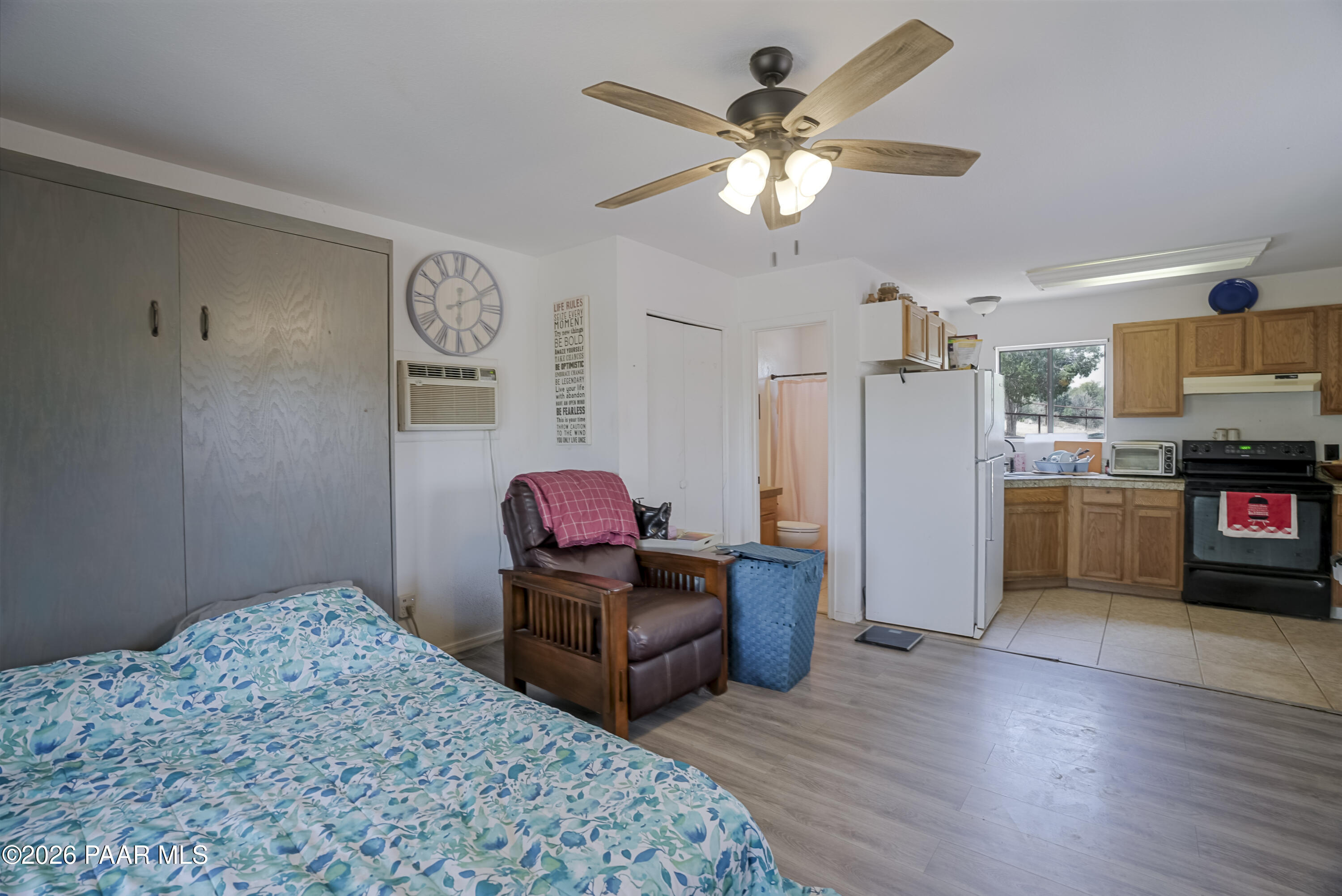 4355 Marlow Road Prescott, AZ 86305 - Photo 41 of 58 Guest House Living Room 1