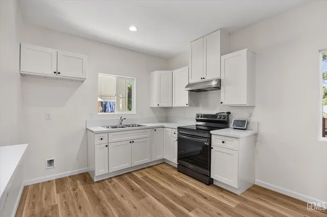 $599,900 | Undisclosed Address, Bakersfield, CA 93304