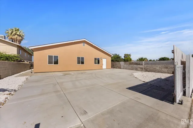 $599,900 | Undisclosed Address, Bakersfield, CA 93304