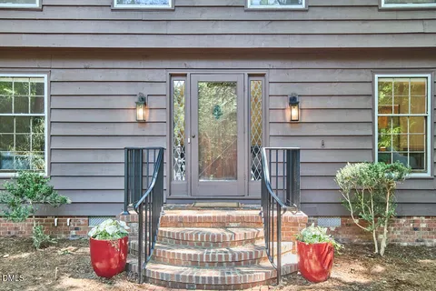 $850,000 | 2152 Lakeshore Court, Chapel Hill, NC 27514