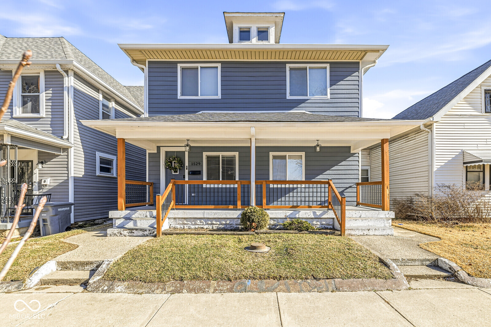 1529 Union Street Indianapolis, IN 46225 - Photo 2 of 44