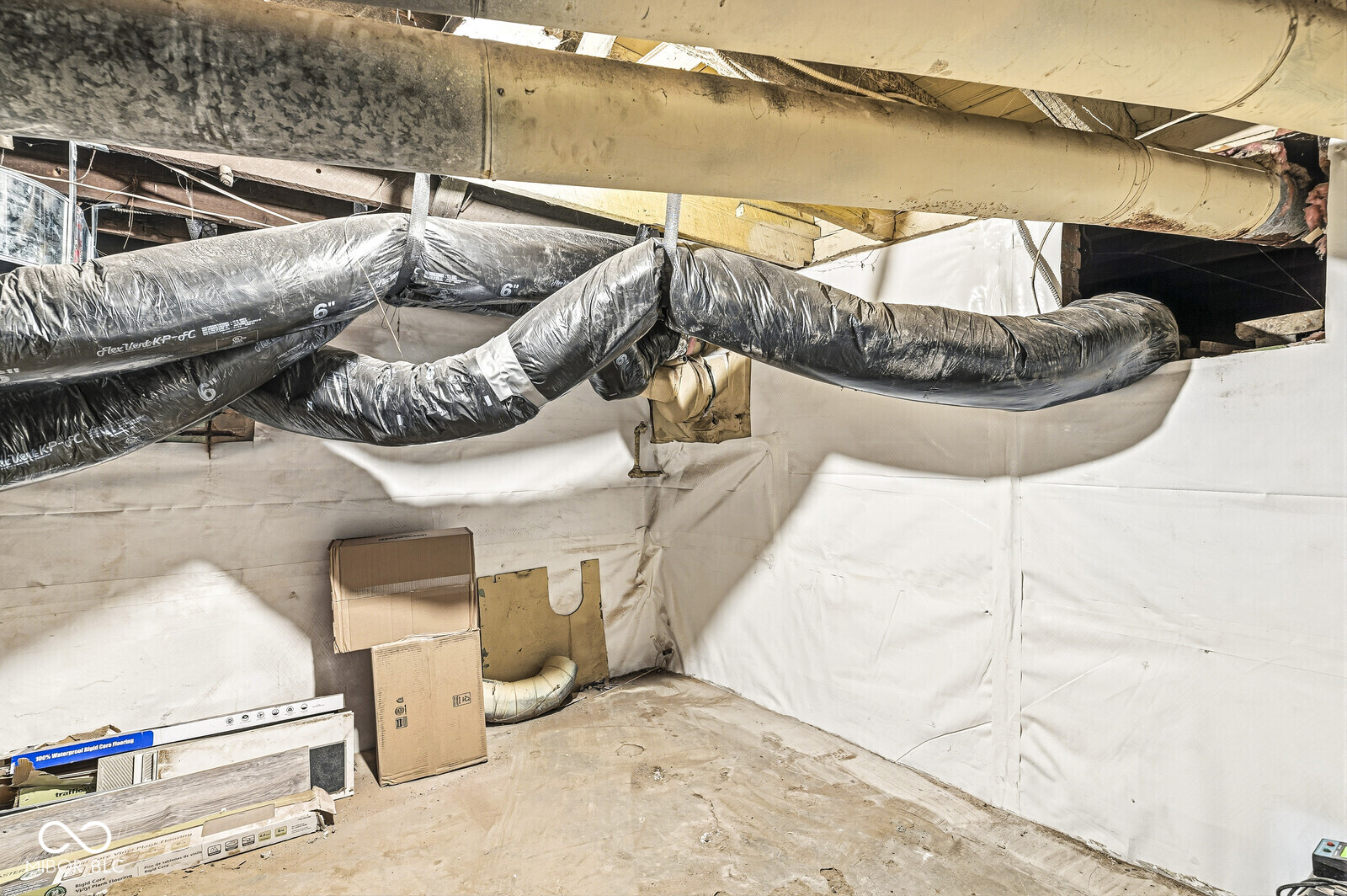 1529 Union Street Indianapolis, IN 46225 - Photo 39 of 44