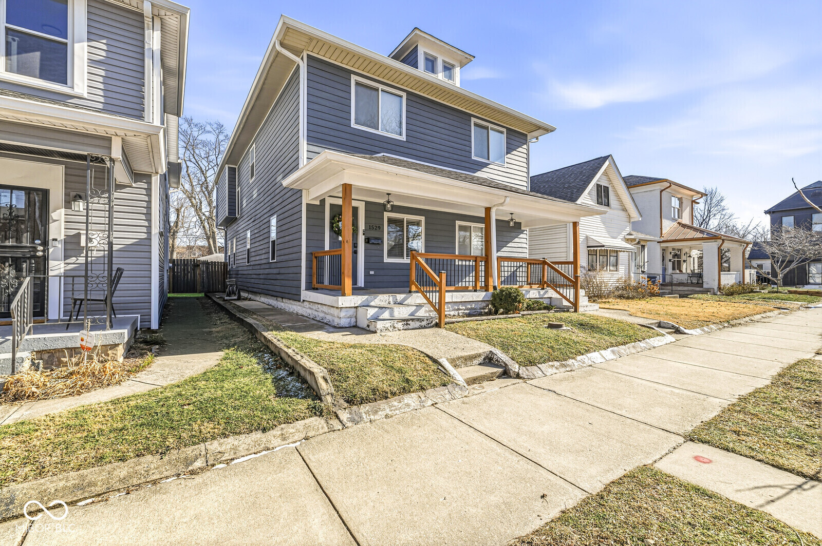 1529 Union Street Indianapolis, IN 46225 - Photo 4 of 44