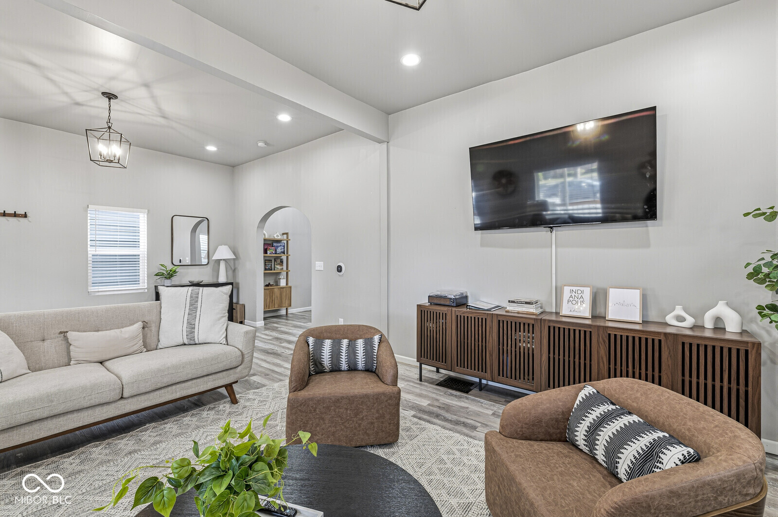 1529 Union Street Indianapolis, IN 46225 - Photo 6 of 44