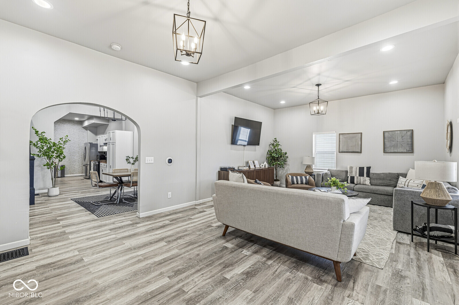 1529 Union Street Indianapolis, IN 46225 - Photo 8 of 44