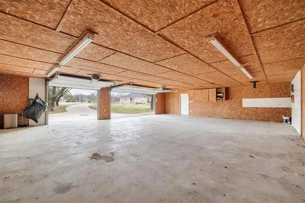 a view of a garage