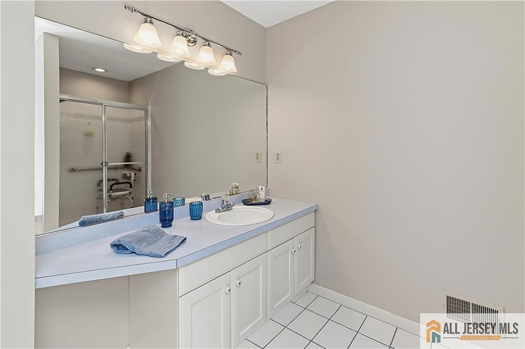 18 Dante Road Monroe Township, NJ 08831 - Photo 20 of 47