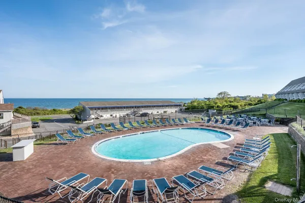$475,000 | 727 Old Montauk Highway, Unit 224, Montauk, NY 11954