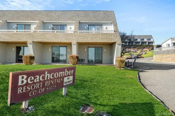 $475,000 | 727 Old Montauk Highway, Unit 224, Montauk, NY 11954