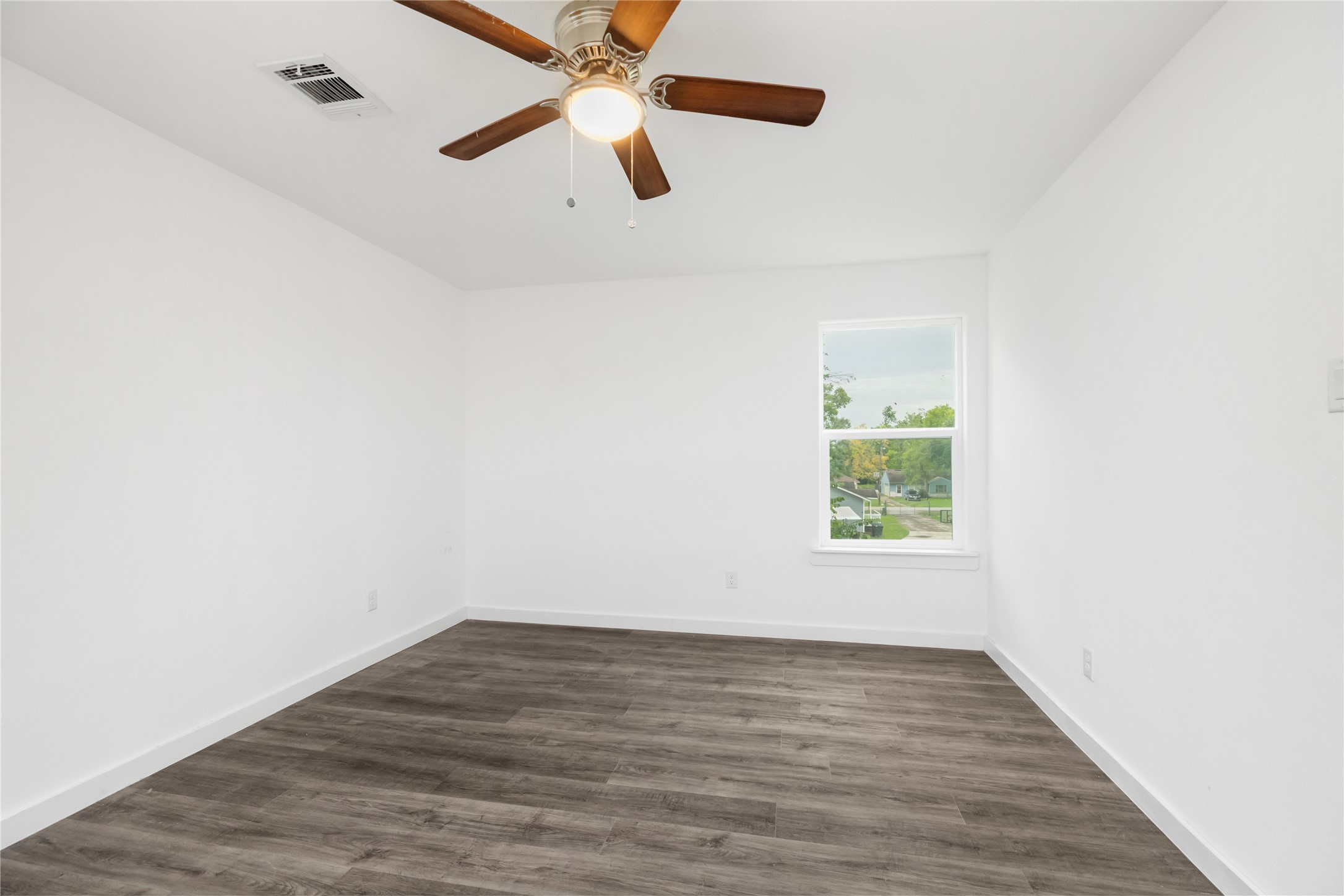 6309 Sandra Street Houston, TX 77028 - Photo 10 of 22