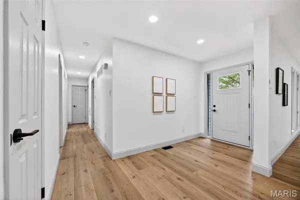 $530,000 | 125 Rue Grand Drive, Lake St. Louis, MO 63367