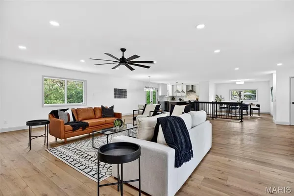 $530,000 | 125 Rue Grand Drive, Lake St. Louis, MO 63367
