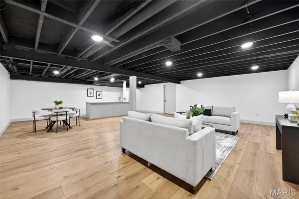 $530,000 | 125 Rue Grand Drive, Lake St. Louis, MO 63367