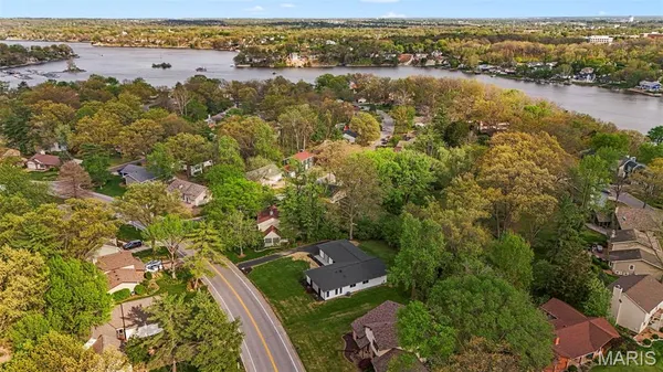 $530,000 | 125 Rue Grand Drive, Lake St. Louis, MO 63367