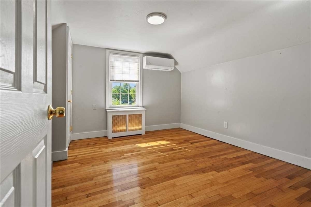 522 Grove Worcester Ma Worcester, MA 01605 - Photo 19 of 29
