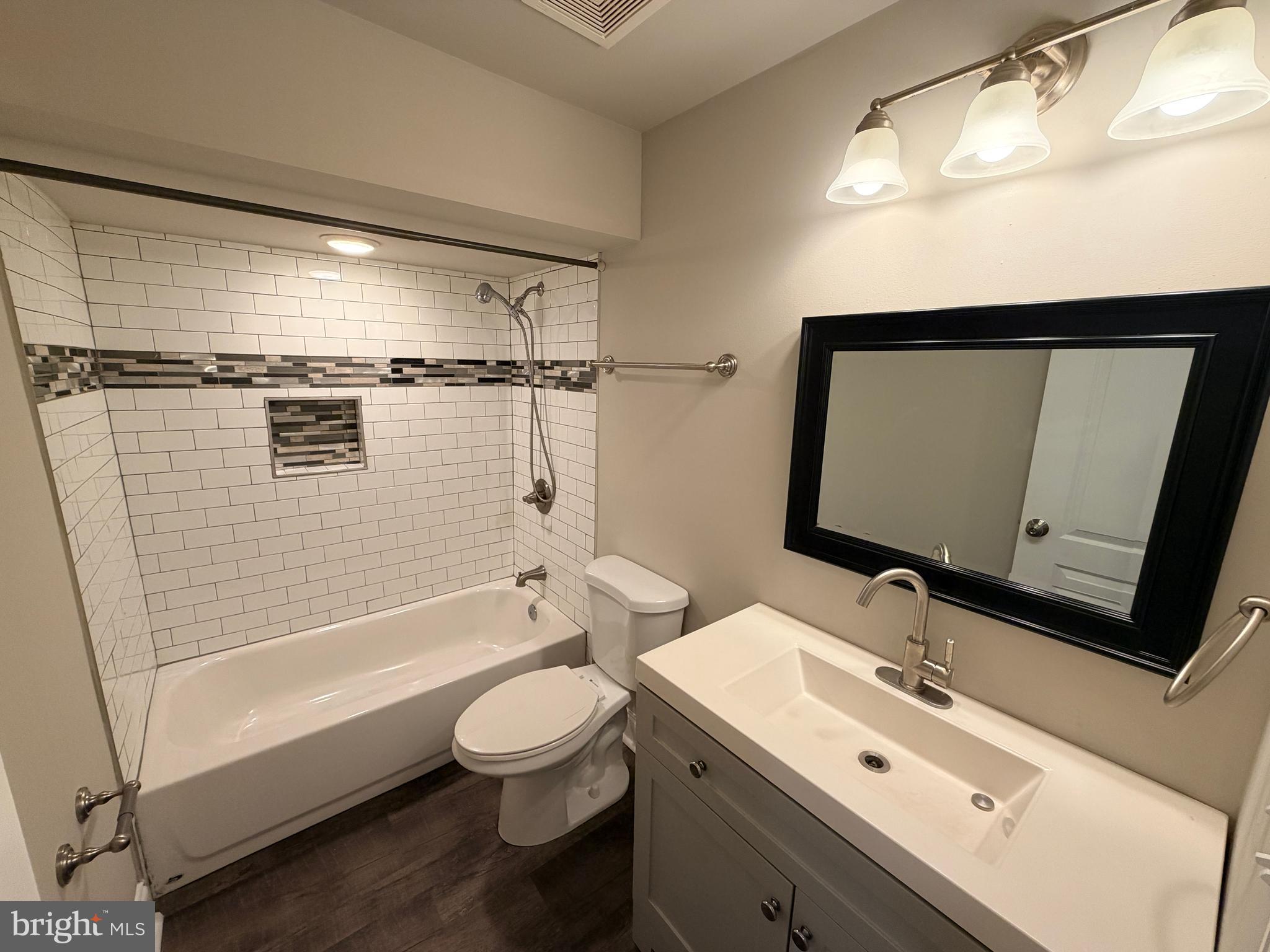 607 Cheraton Road Baltimore, MD 21225 - Photo 16 of 17 3rd bathroom. In basement
