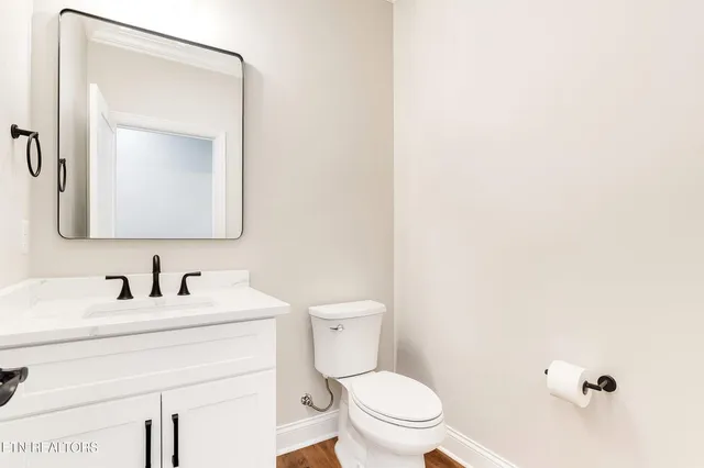 $950,000 | 5918 John Drive, Greenback, TN 37742