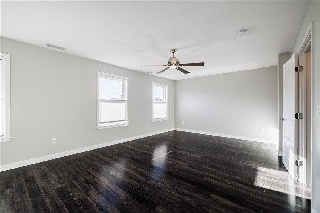 76 Charlotte Street Rochester, NY 14607 - Photo 27 of 47