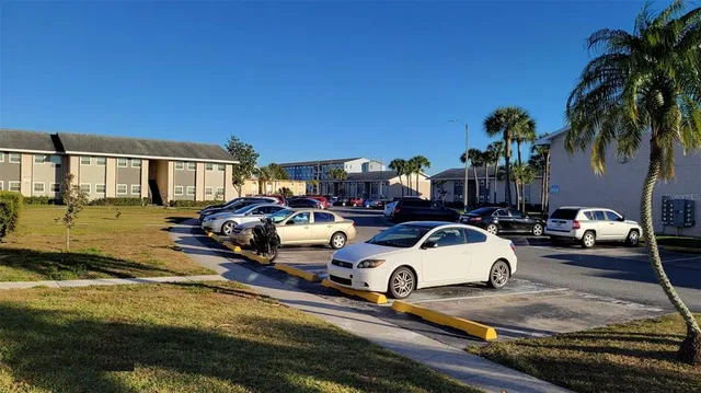 $1,345 | 826 Sky Lake Circle, Unit D, Orlando, FL 32809