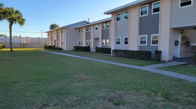 $1,345 | 826 Sky Lake Circle, Unit D, Orlando, FL 32809