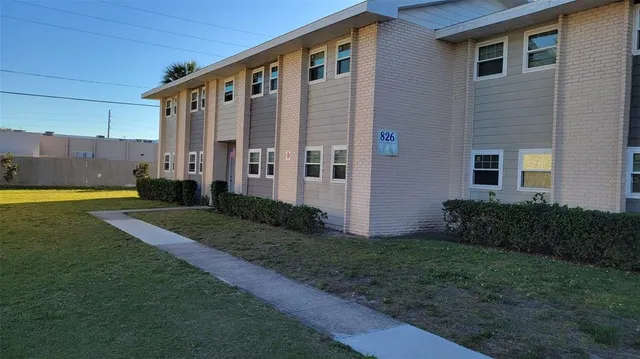 $1,345 | 826 Sky Lake Circle, Unit D, Orlando, FL 32809