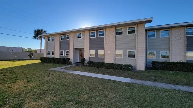 $1,345 | 826 Sky Lake Circle, Unit D, Orlando, FL 32809