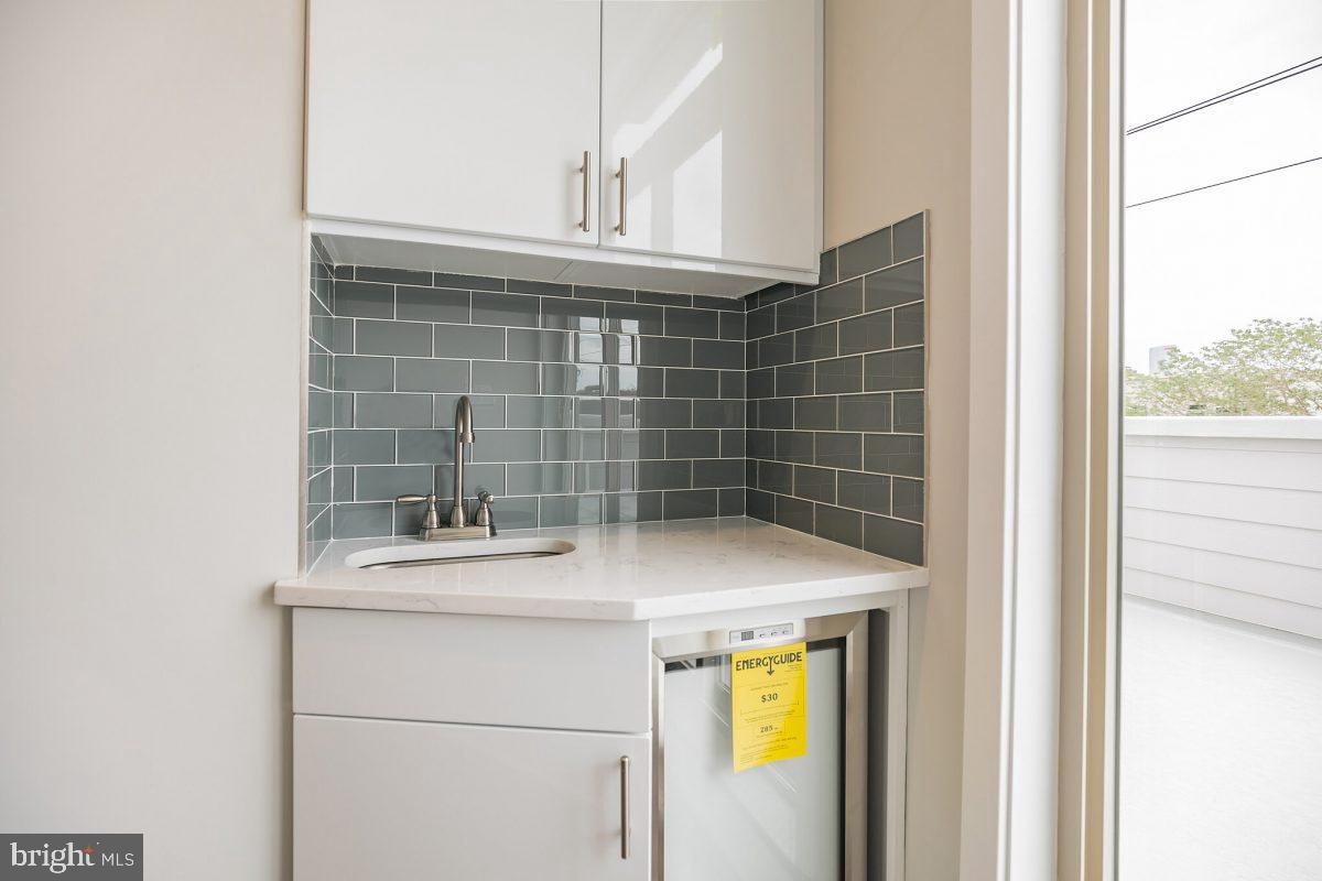 1822 Reed Street Philadelphia, PA 19146 - Photo 17 of 25