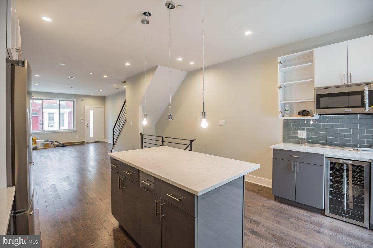 1822 Reed Street Philadelphia, PA 19146 - Photo 7 of 25