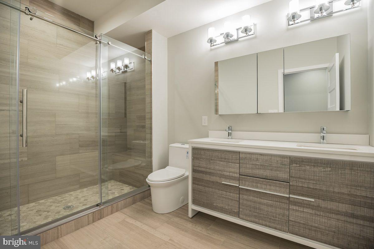 1822 Reed Street Philadelphia, PA 19146 - Photo 10 of 25