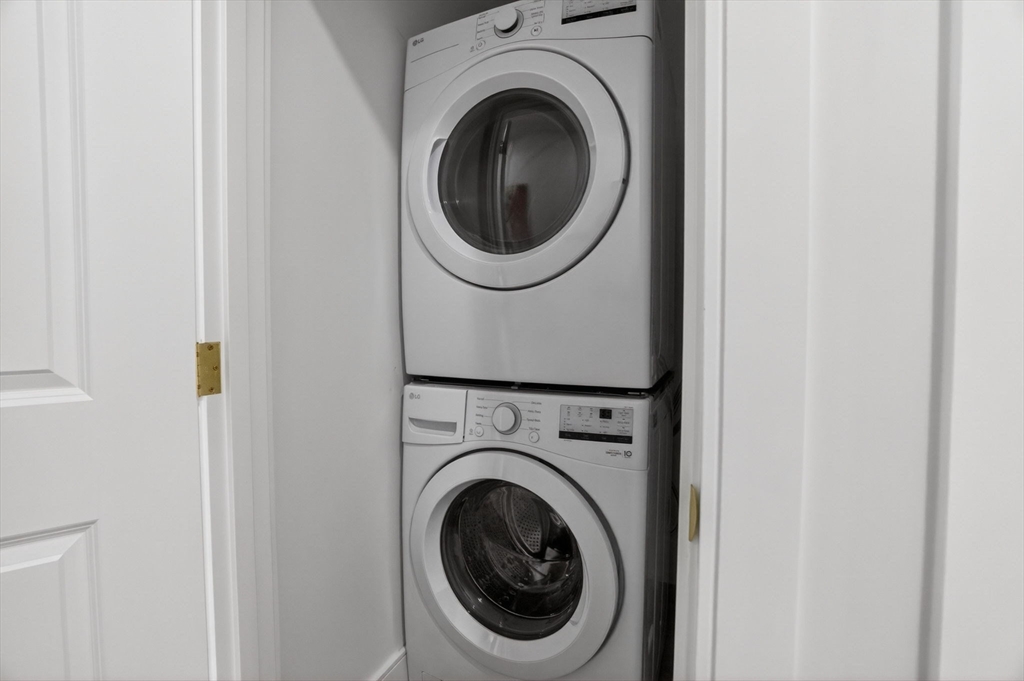 8-10 Mercer Street, Unit PH Boston, MA 02127 - Photo 22 of 26