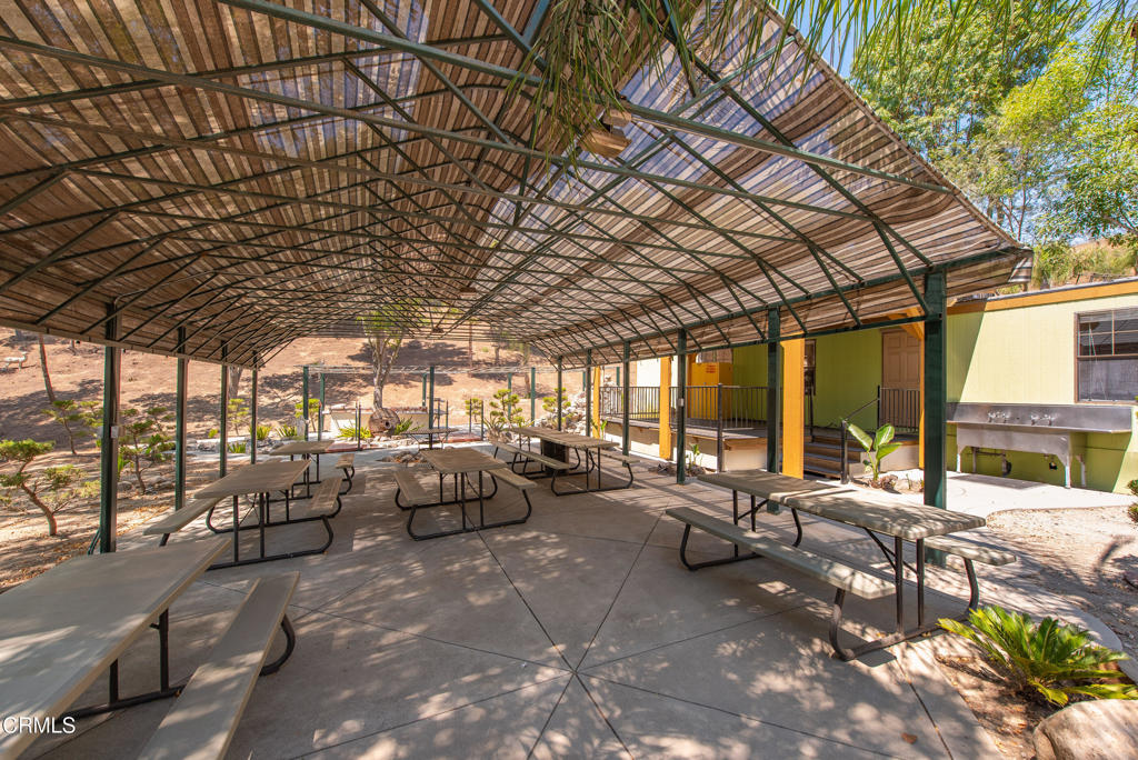 8450 Waters Road Moorpark, CA 93021 - Photo 12 of 38