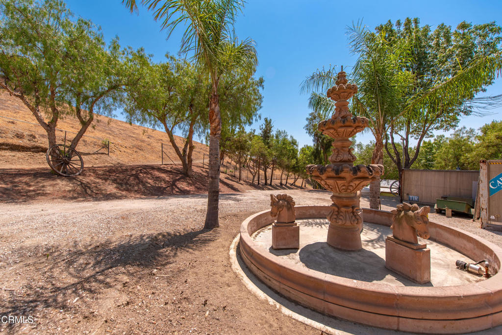 8450 Waters Road Moorpark, CA 93021 - Photo 19 of 38
