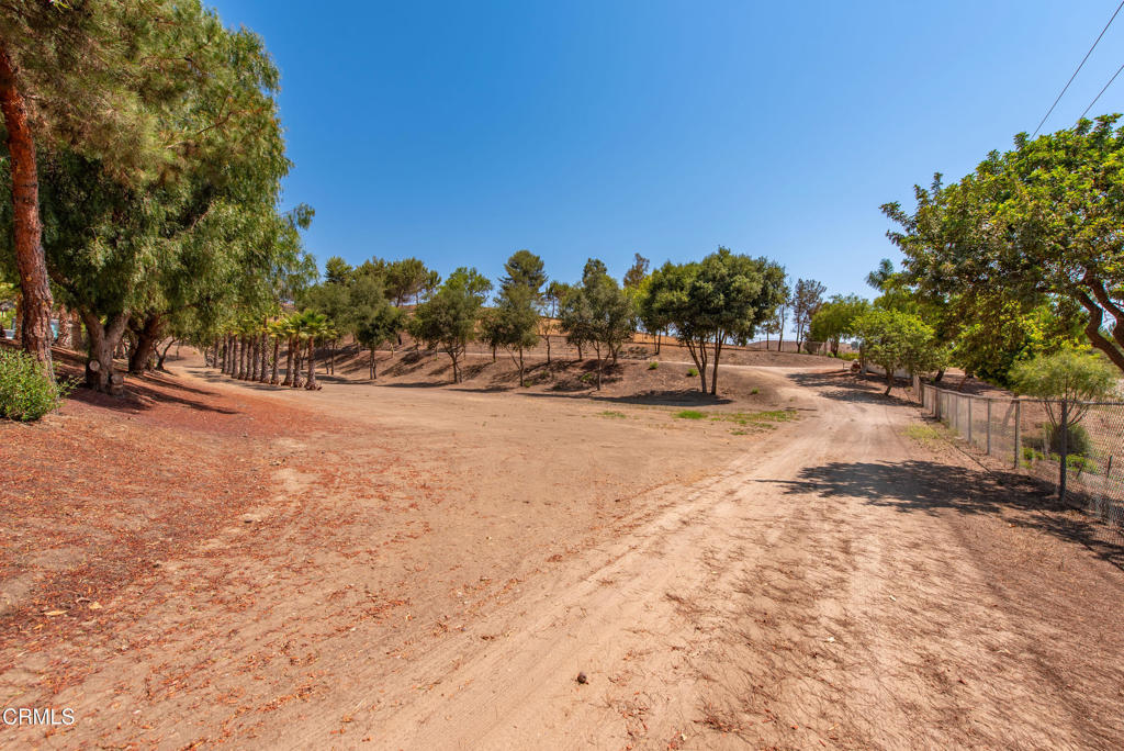 8450 Waters Road Moorpark, CA 93021 - Photo 26 of 38