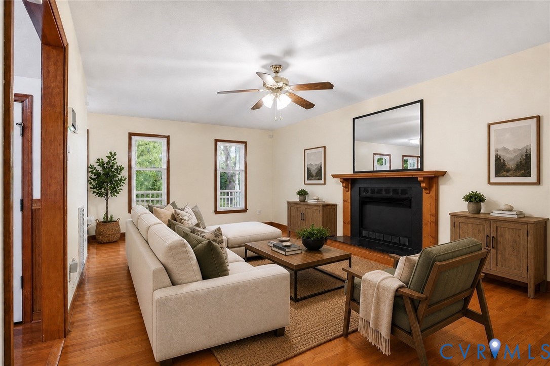 4001 Lakeview Road Colonial Heights, VA 23834 - Photo 2 of 28 Gallery Image 2