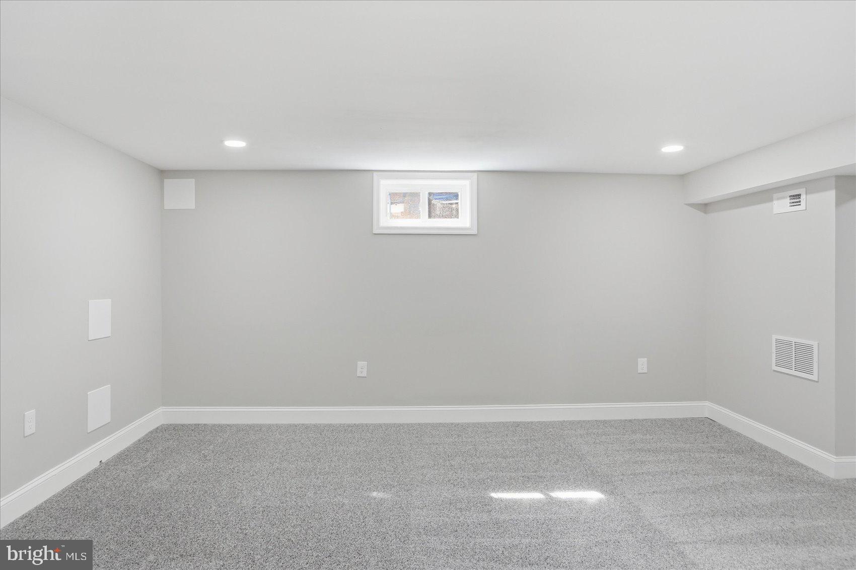 1300 Pentridge Road Baltimore, MD 21239 - Photo 12 of 32