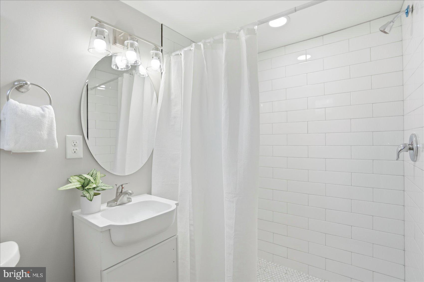 1300 Pentridge Road Baltimore, MD 21239 - Photo 15 of 32