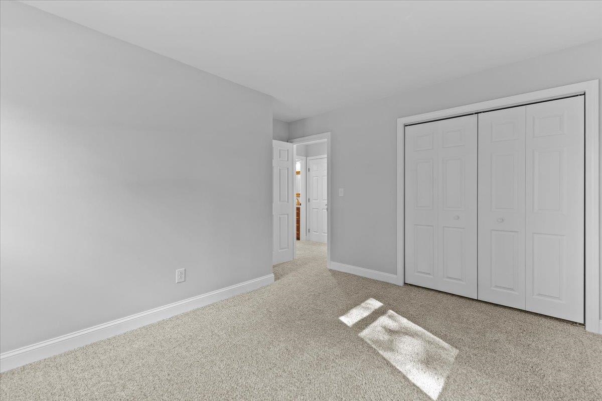 1029 Old Creamery Road Williston, VT 05495 - Photo 18 of 39