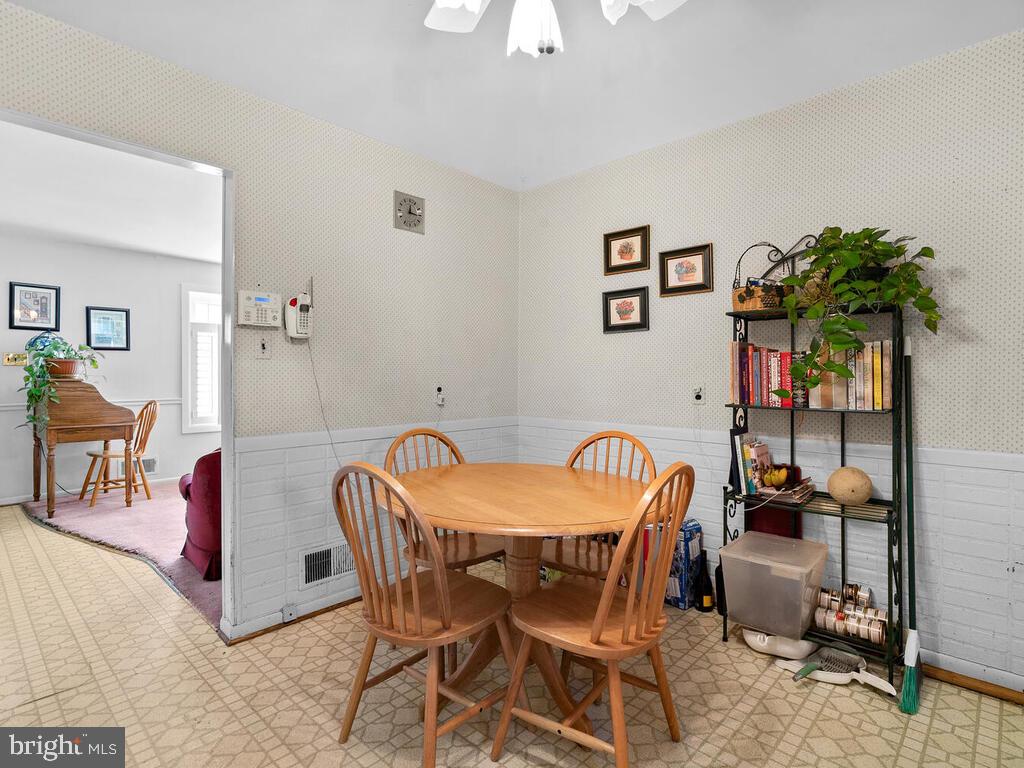 12017 Kerwood Road Silver Spring, MD 20904 - Photo 5 of 21 Gallery Image 5