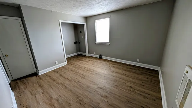 $515,000 | 5120 Linbar Drive, Nashville, TN 37211